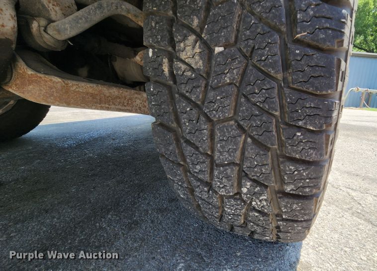 image for item MK9057 1998 Chevrolet Silverado 1500  pickup truck