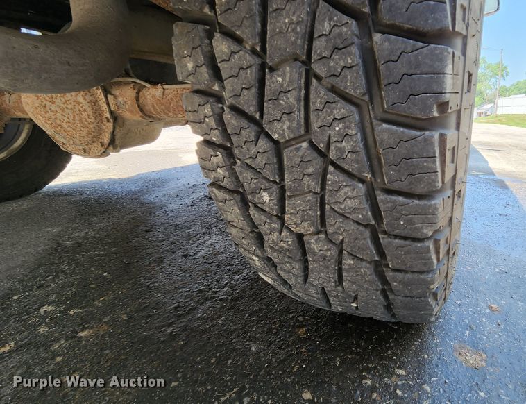 image for item MK9057 1998 Chevrolet Silverado 1500  pickup truck