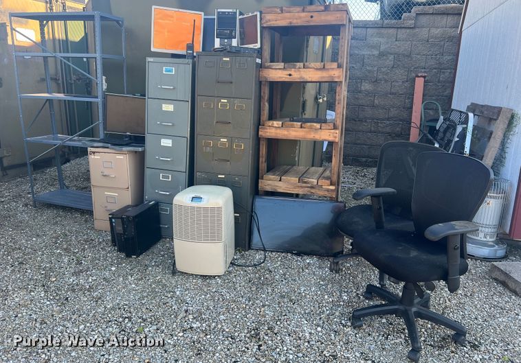 image for item MR9832 Office supplies and equipment