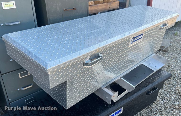 image for item MR9832 Office supplies and equipment