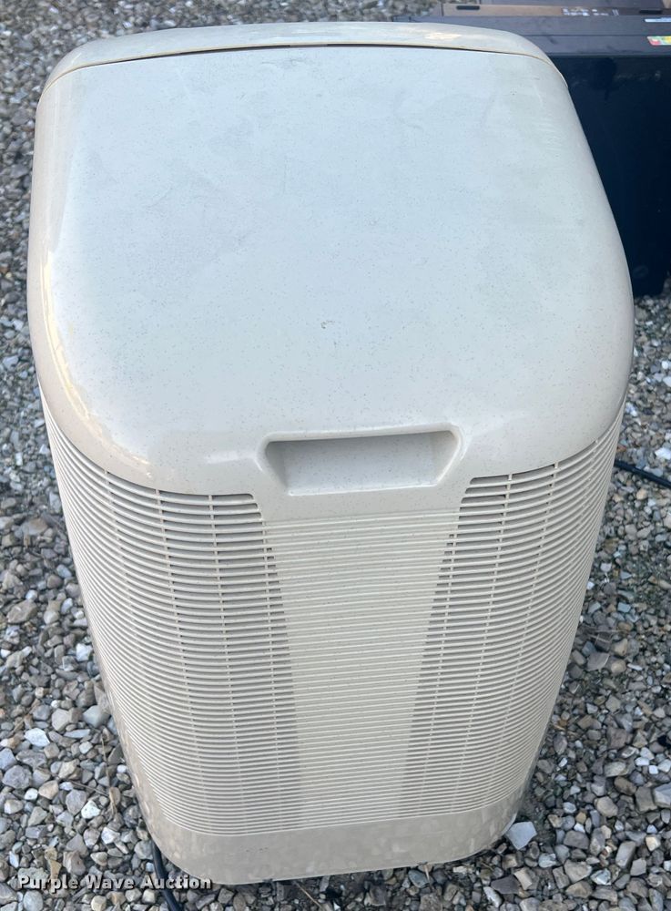 image for item MR9832 Office supplies and equipment