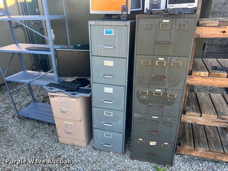 image for item MR9832 Office supplies and equipment