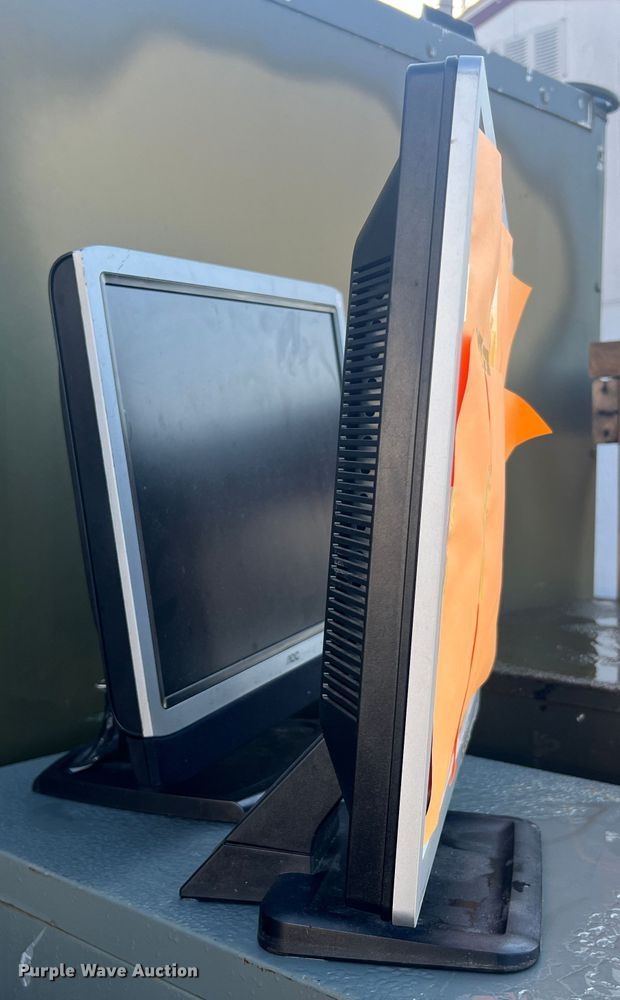 image for item MR9832 Office supplies and equipment