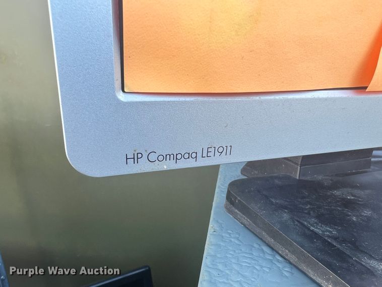 image for item MR9832 Office supplies and equipment