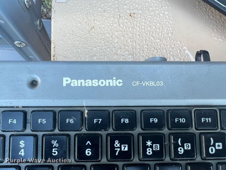 image for item MR9832 Office supplies and equipment