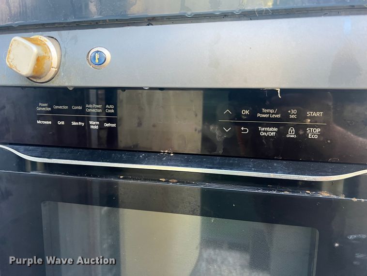 image for item MR9832 Office supplies and equipment