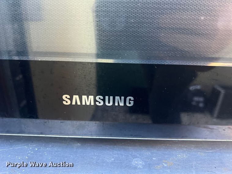 image for item MR9832 Office supplies and equipment