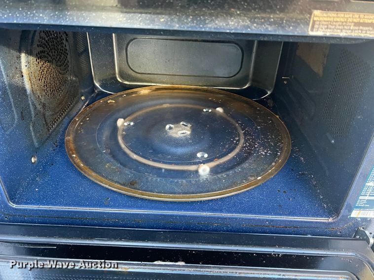 image for item MR9832 Office supplies and equipment