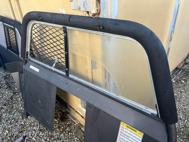 image for item MR9832 Office supplies and equipment