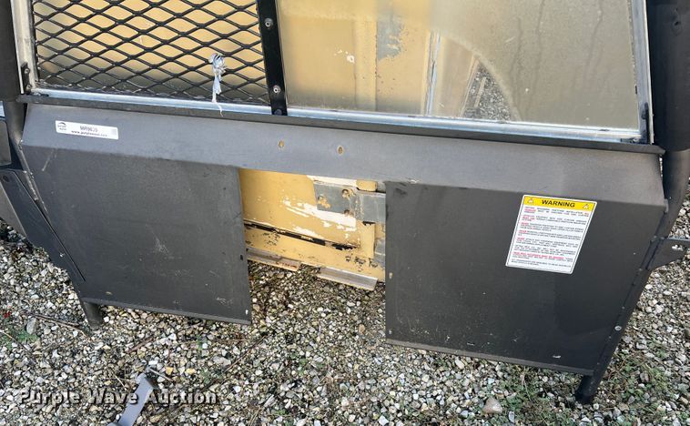 image for item MR9832 Office supplies and equipment