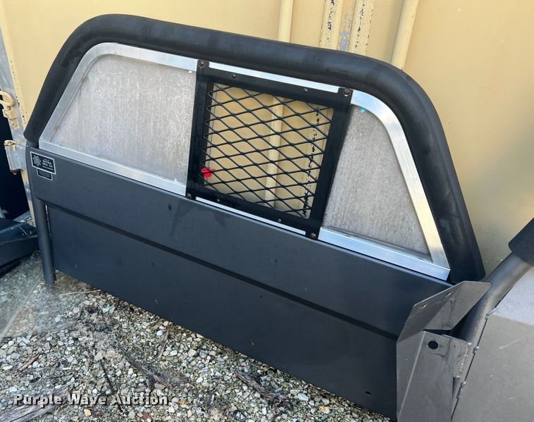 image for item MR9832 Office supplies and equipment