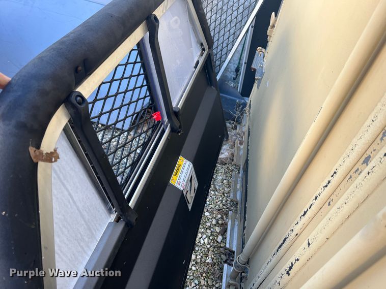 image for item MR9832 Office supplies and equipment