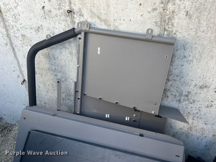 image for item MR9832 Office supplies and equipment