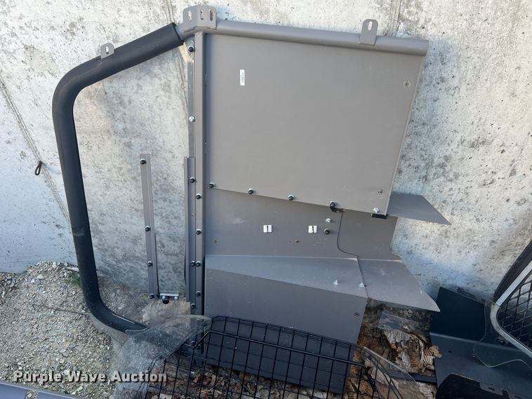 image for item MR9832 Office supplies and equipment