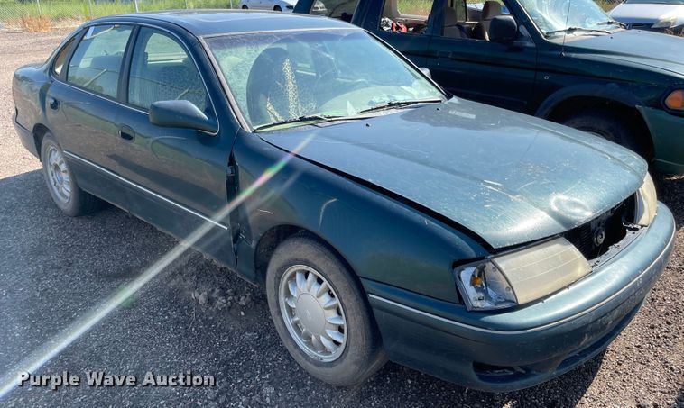 image for item MU9025 1999 Toyota Avalon