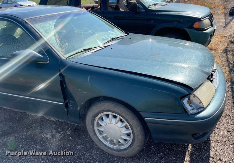 image for item MU9025 1999 Toyota Avalon