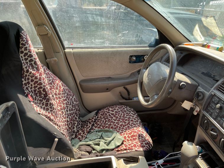 image for item MU9025 1999 Toyota Avalon