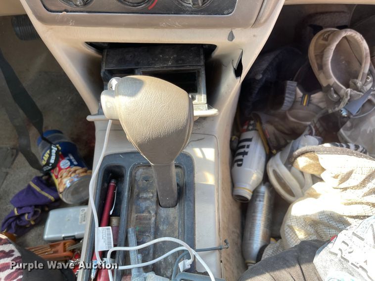 image for item MU9025 1999 Toyota Avalon