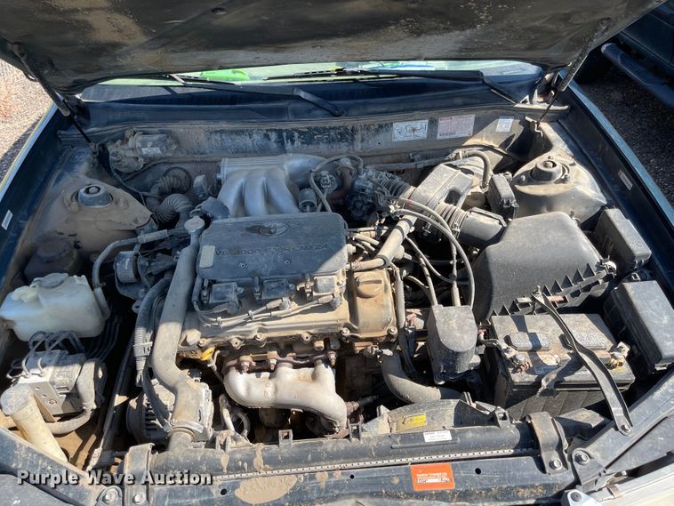 image for item MU9025 1999 Toyota Avalon