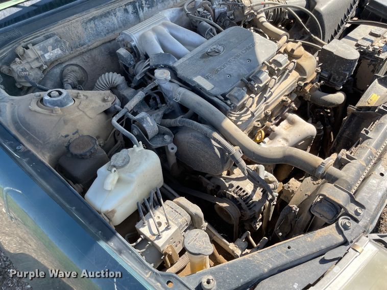 image for item MU9025 1999 Toyota Avalon