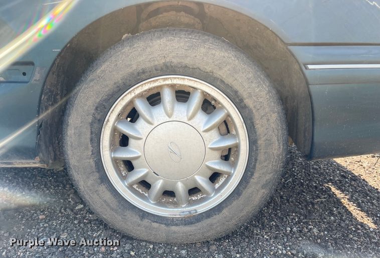 image for item MU9025 1999 Toyota Avalon