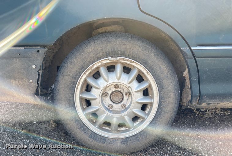 image for item MU9025 1999 Toyota Avalon