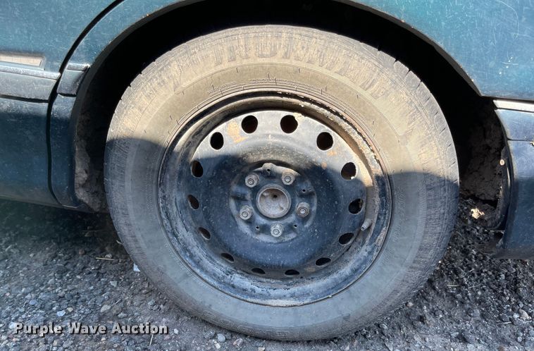 image for item MU9025 1999 Toyota Avalon