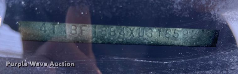 image for item MU9025 1999 Toyota Avalon