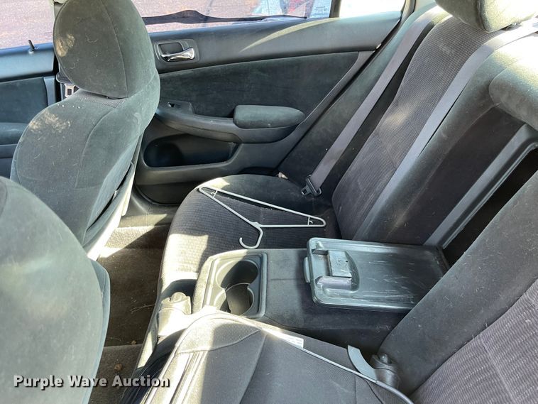 image for item MU9026 2004 Honda Accord