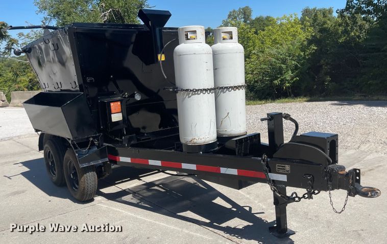 image for item MU9116 Roadmaster 300J  asphalt trailer