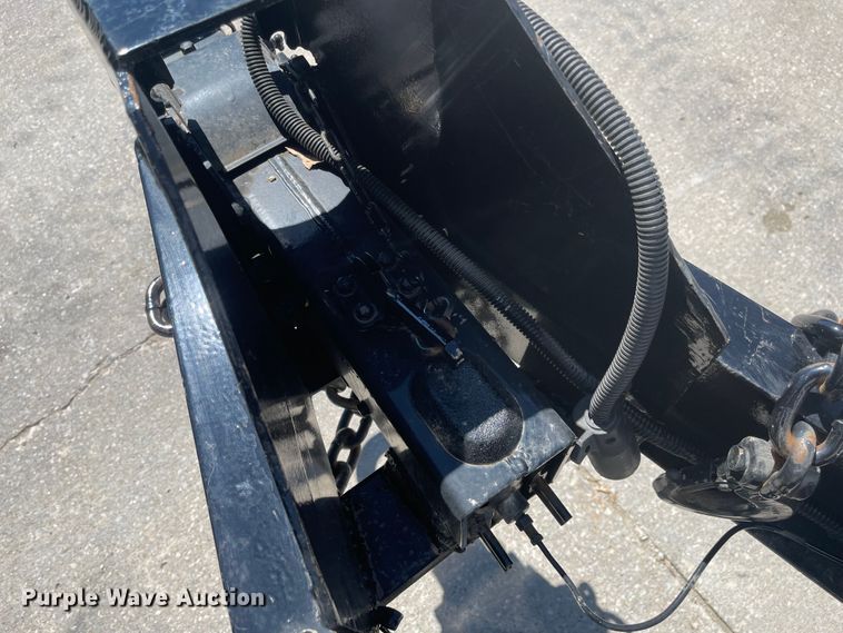 image for item MU9116 Roadmaster 300J  asphalt trailer