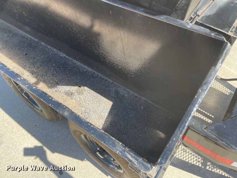 image for item MU9116 Roadmaster 300J  asphalt trailer