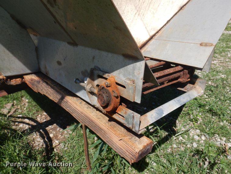 image for item MU9737 Henderson 10X304SSXHYD  stainless steel spreader