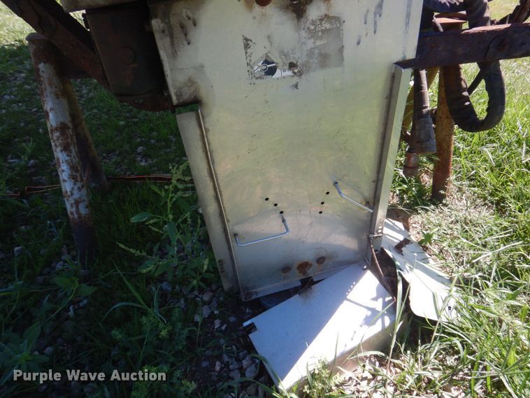 image for item MU9737 Henderson 10X304SSXHYD  stainless steel spreader