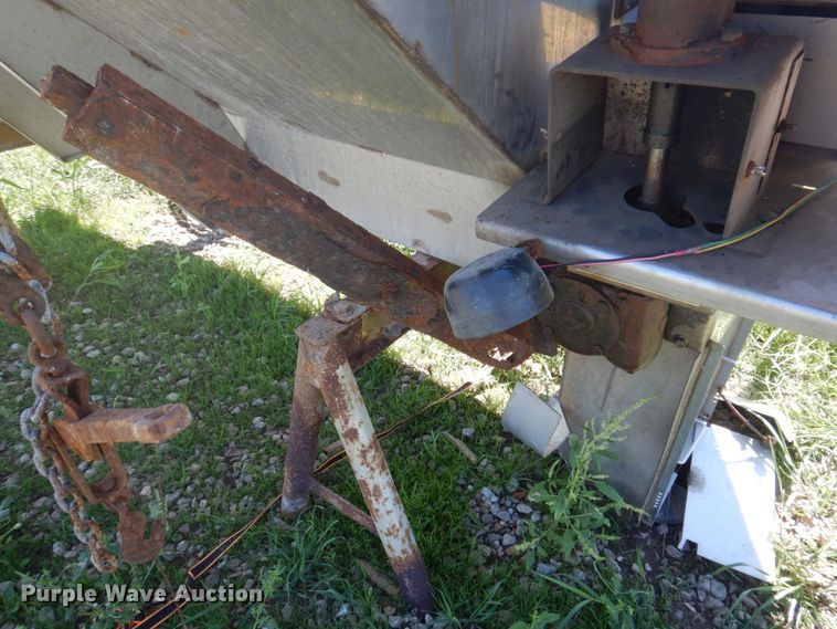 image for item MU9737 Henderson 10X304SSXHYD  stainless steel spreader