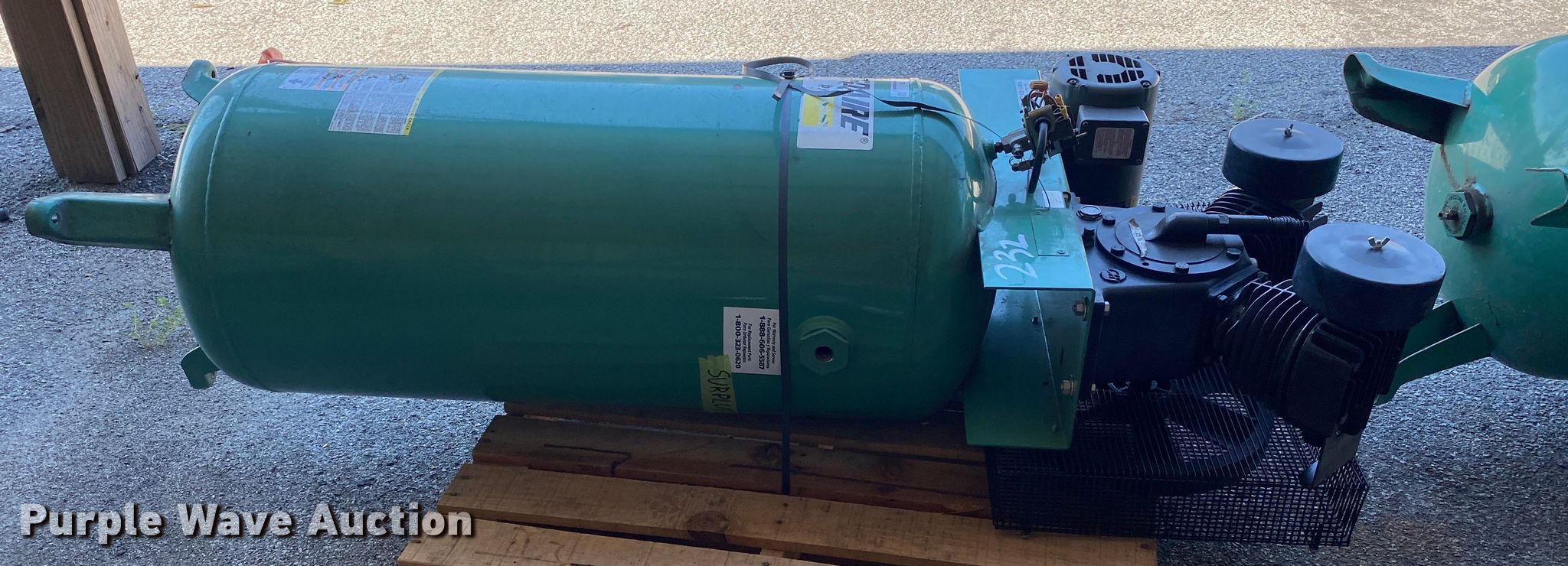 Speedaire air compressor in Tulsa, OK Item JA9075 sold Purple Wave