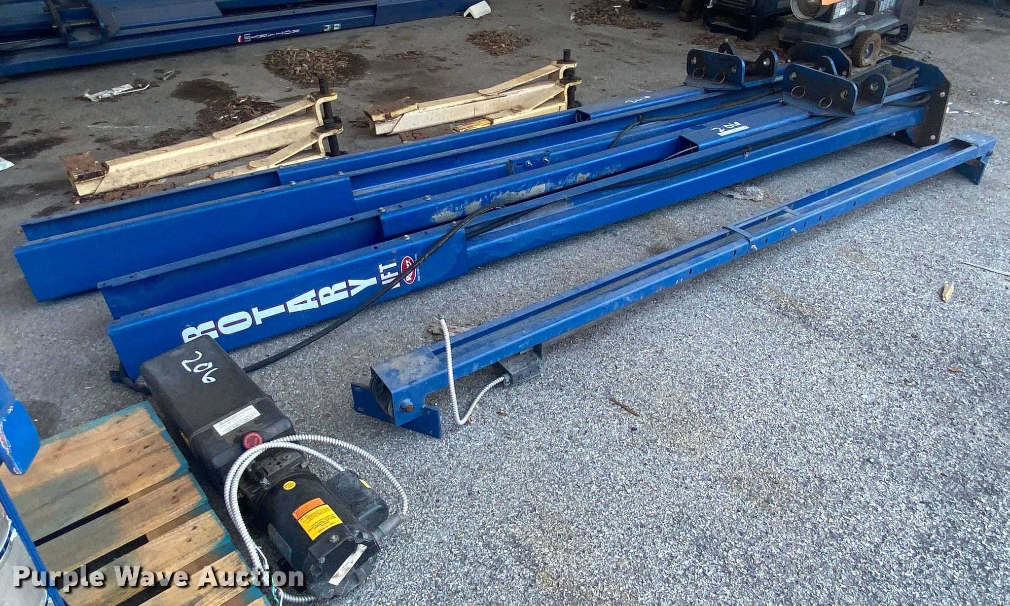 Rotary lift SPOA9 two post automotive lift in Tulsa, OK Item JA9084