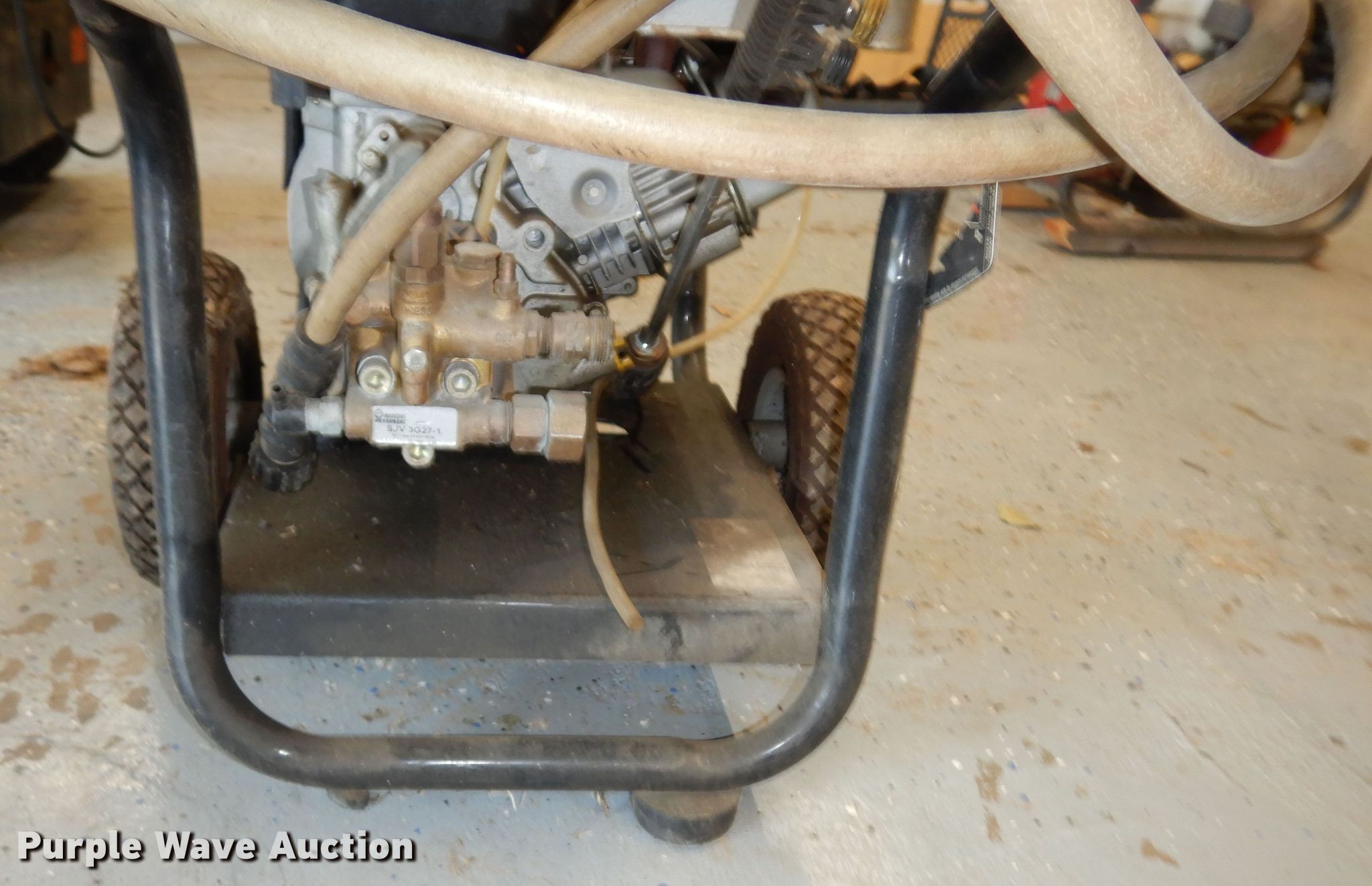 (2) power washers in Lenexa, KS Item LR9838 sold Purple Wave