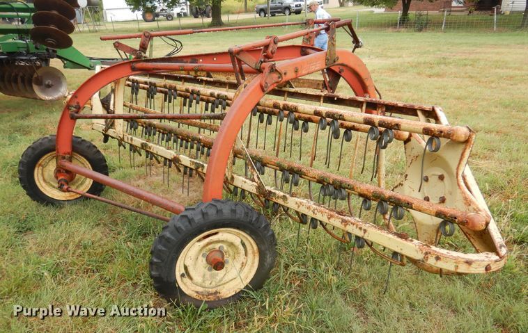 image for item DB7800 New Holland 259  hay rake