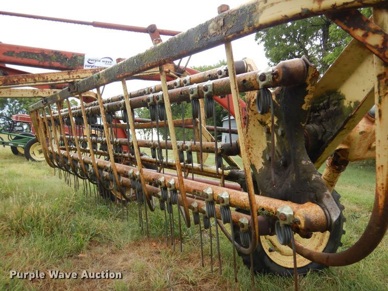 image for item DB7800 New Holland 259  hay rake