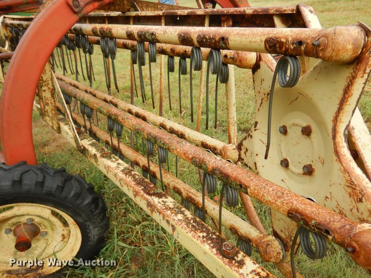image for item DB7800 New Holland 259  hay rake