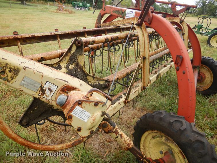 image for item DB7800 New Holland 259  hay rake