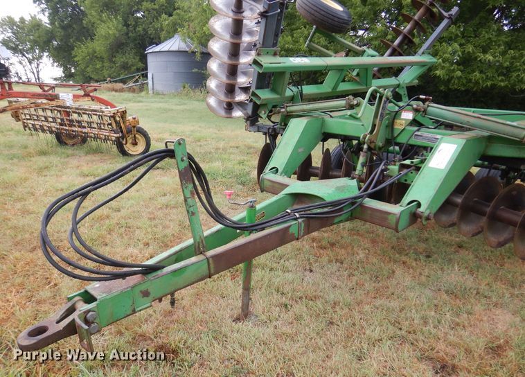 image for item DB7801 John Deere 630  tandem disk