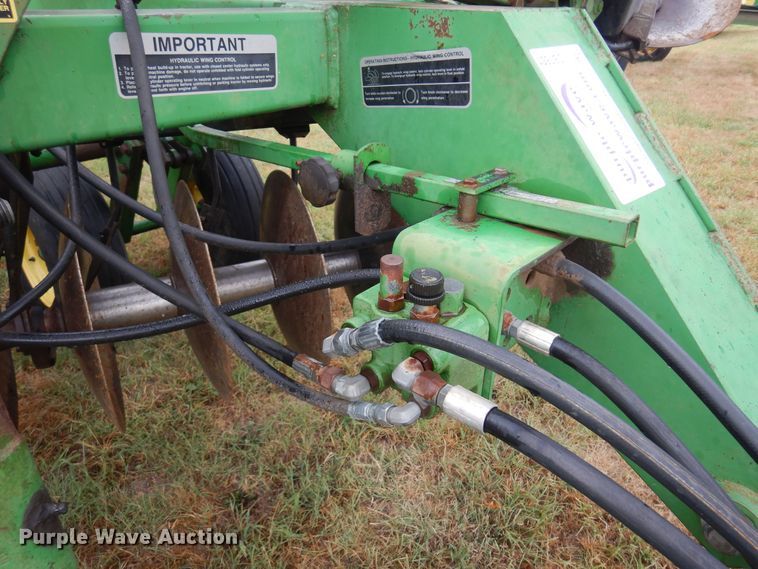 image for item DB7801 John Deere 630  tandem disk