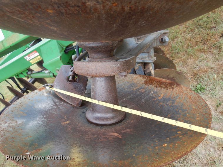 image for item DB7801 John Deere 630  tandem disk