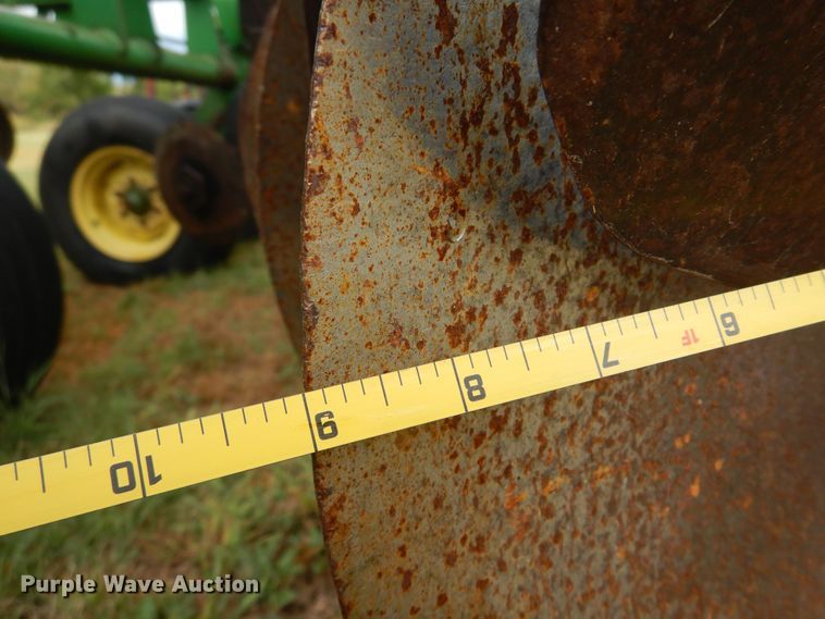 image for item DB7801 John Deere 630  tandem disk