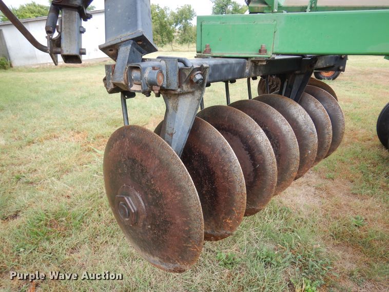 image for item DB7801 John Deere 630  tandem disk