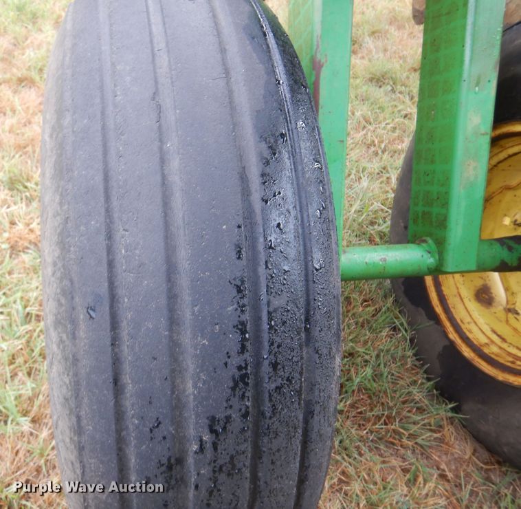 image for item DB7801 John Deere 630  tandem disk