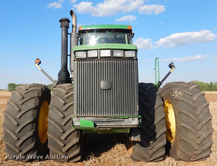 image for item DB7806 2001 John Deere 9300  4WD tractor