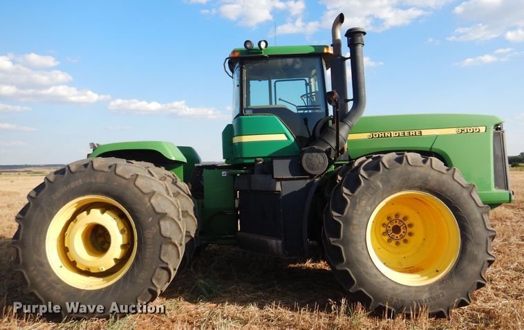 image for item DB7806 2001 John Deere 9300  4WD tractor